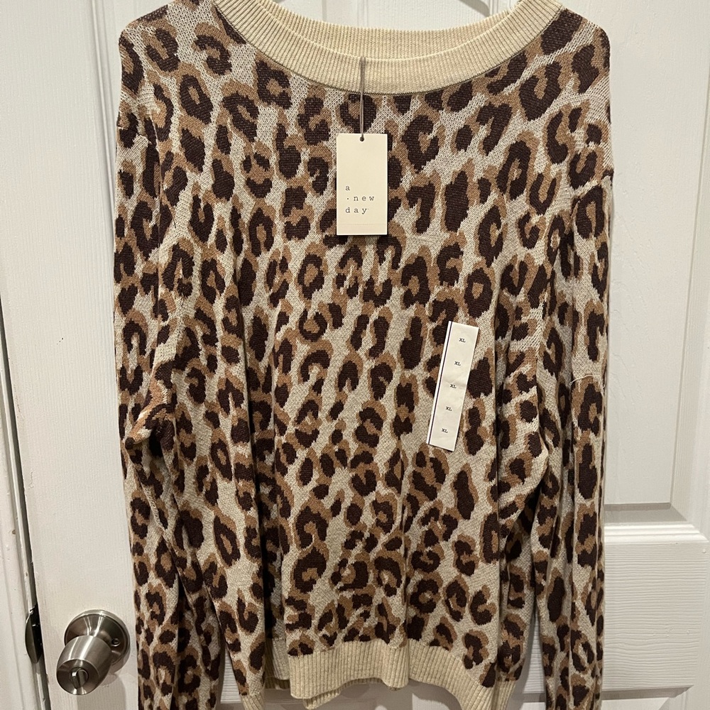 NWT Cheetah Print Sweater